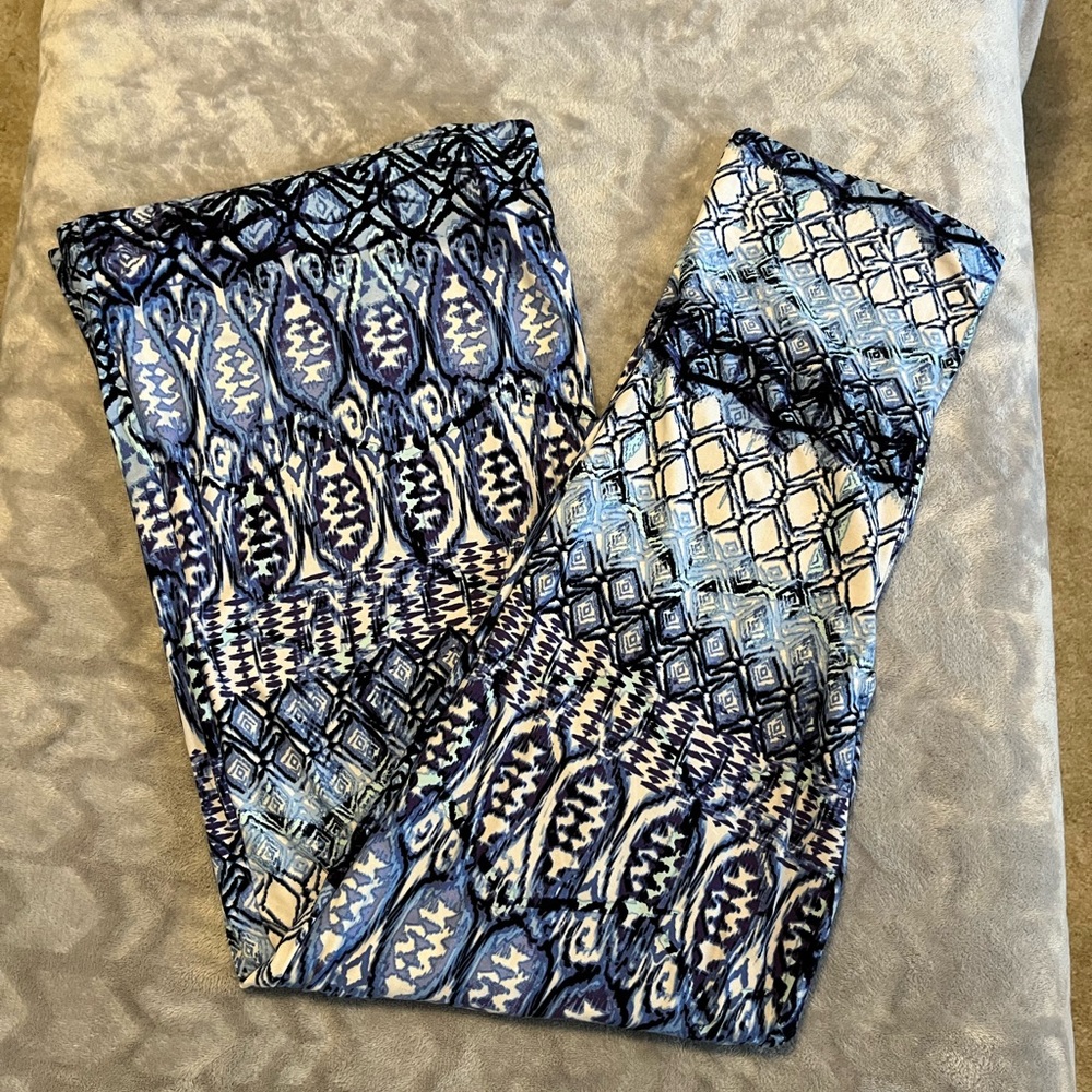 Hot Kiss Pants Size M
